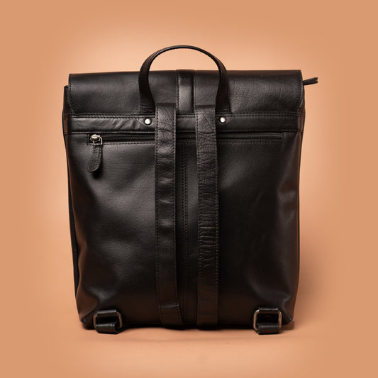 Noir Black Leather Backpack with Adjustable Shoulder Straps | Iron Tailor