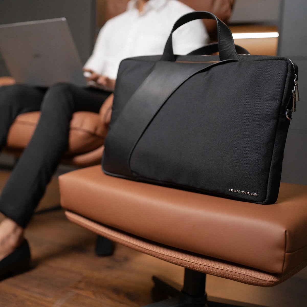 Mono Arc Laptop Bag