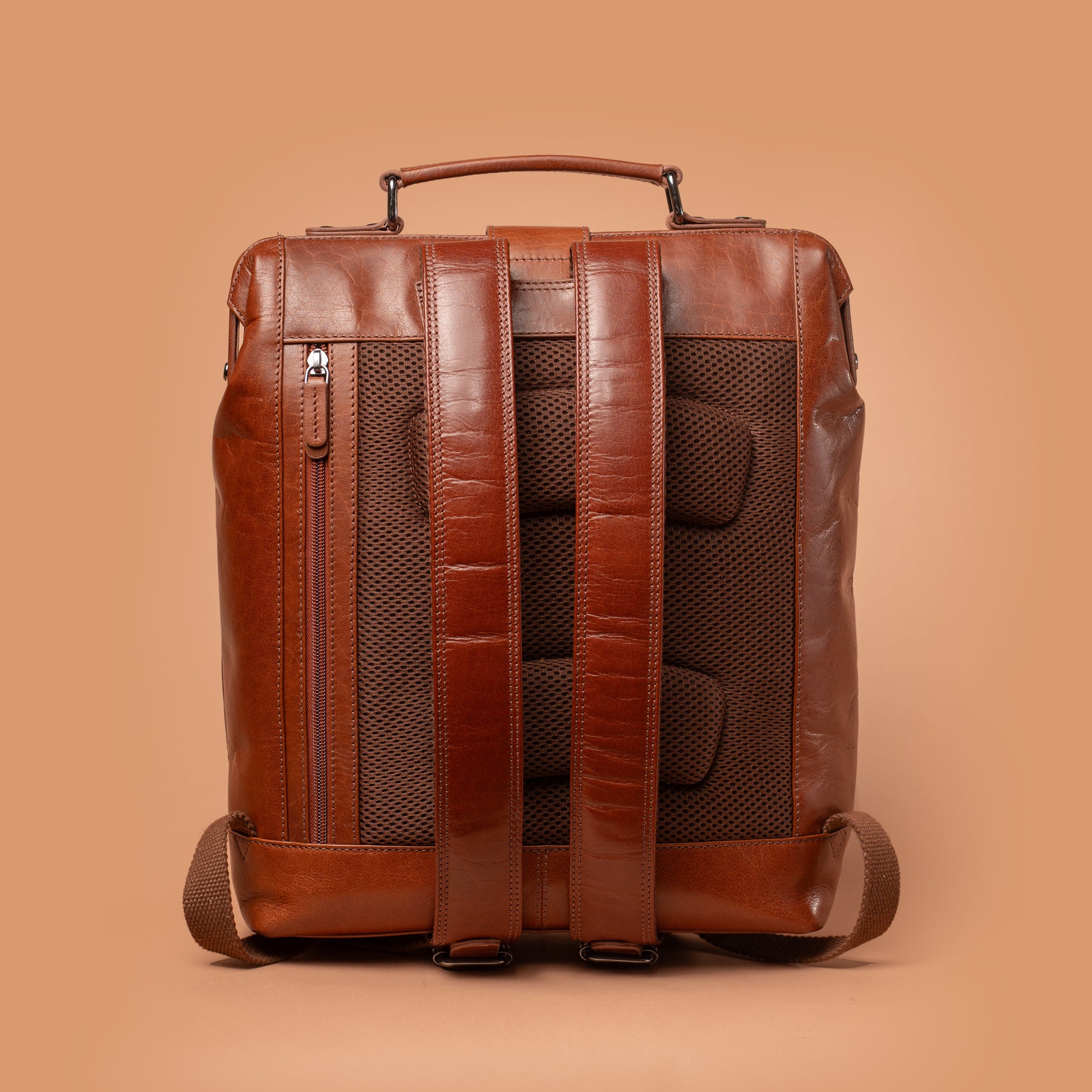 Eduro Classic Tan Leather Backpack with Padded Shoulder Straps | Iron Tailor