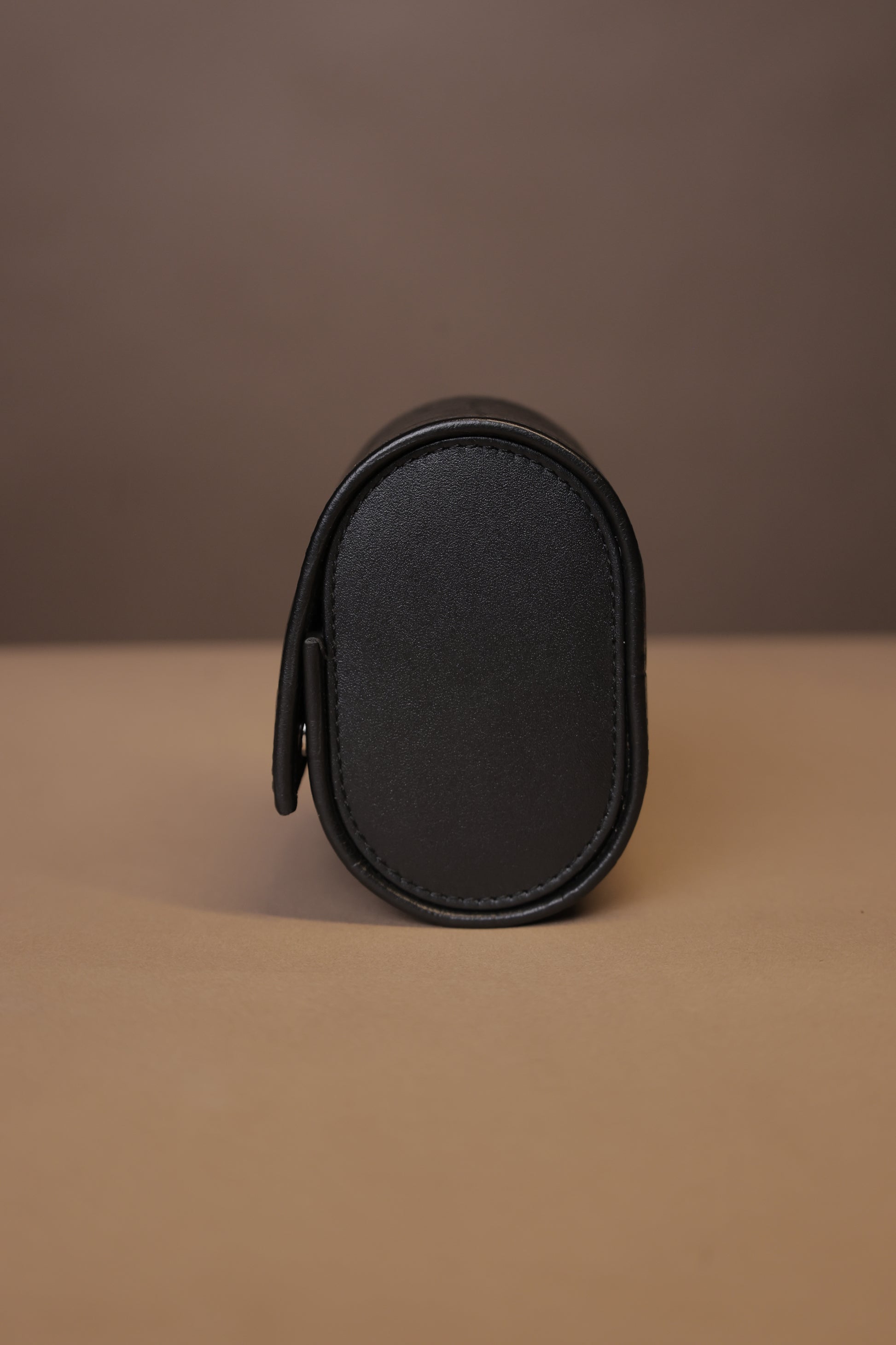 Premium Travel Watch Case Side View | Iron Tailor