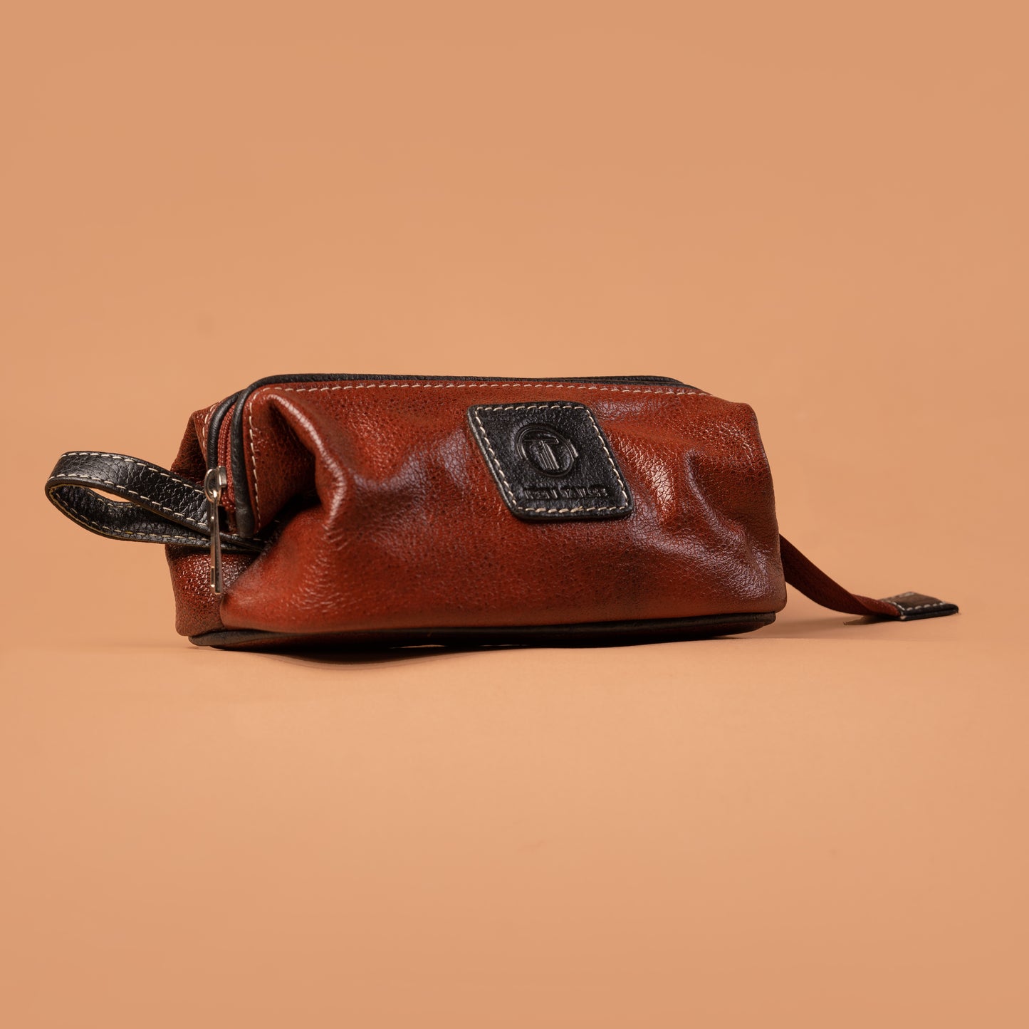 Handcrafted Leather Grooming Kit - Shaving & Travel Organiser for Unisex | Iron Tailor