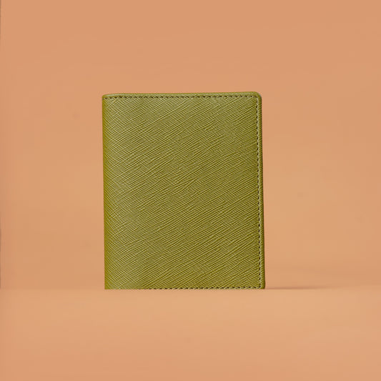 Slim Fold Card Case in Green Leather | Iron Tailor