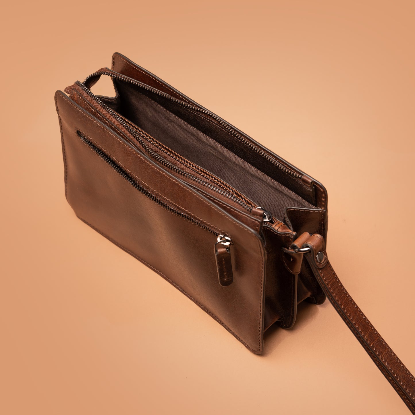 Premium Leather Wallet with Multiple Compartments | Iron Tailor